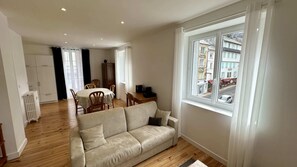 Living area - Hub in the Heart of Mont-dore (Mont-Dore)