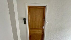 Apartment | Interior - Hub in the Heart of Mont-dore (Mont-Dore)