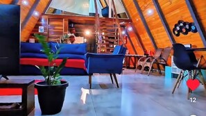 Interior - Dream Cabin! The Chalé Experience frame house! (Mateus Leme)