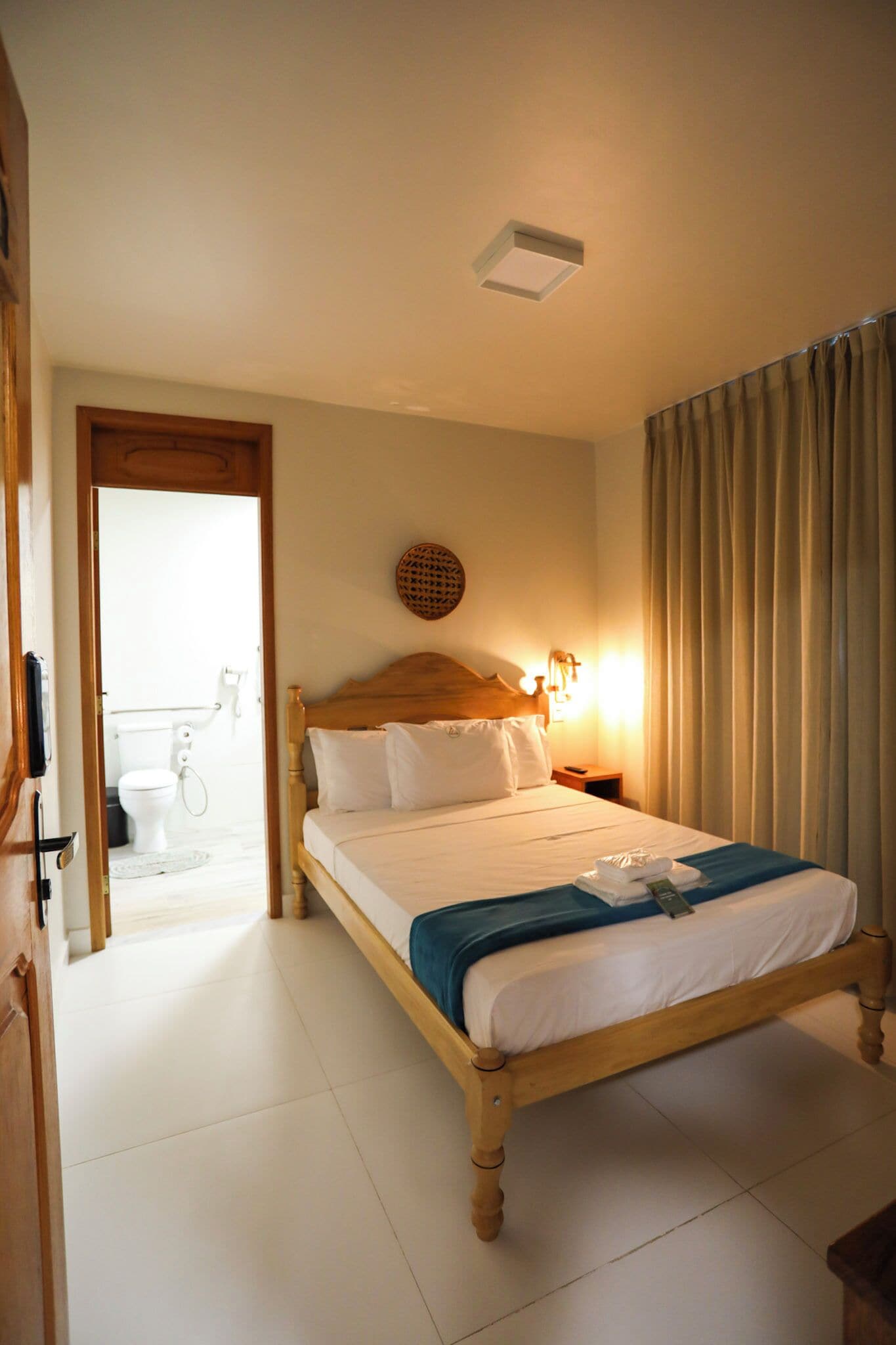 Comfort Double Room, Courtyard View | Blackout drapes, iron/ironing board, free WiFi, wheelchair access
