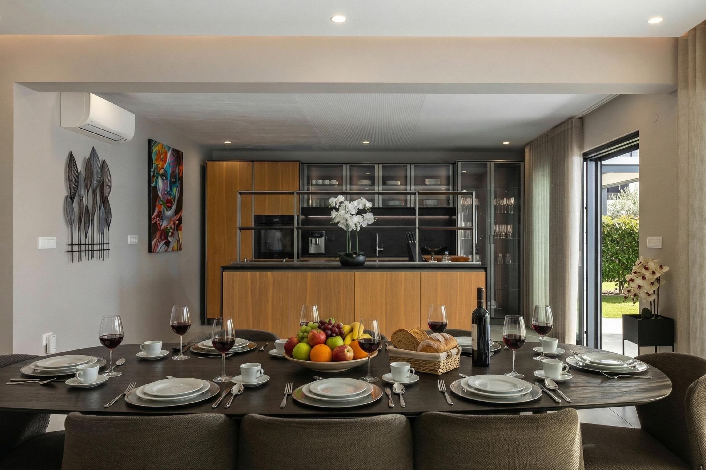 Family Villa, Multiple Bedrooms (Villa Centinera) | Dining room