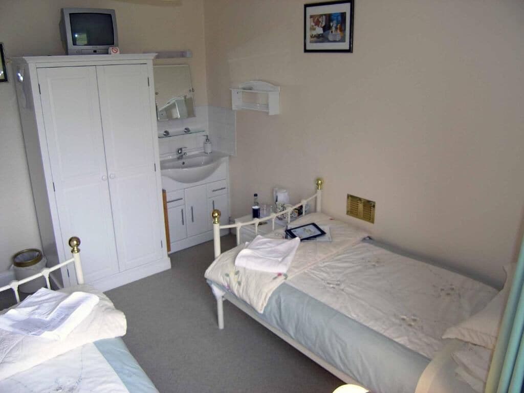 Tomannsrom – standard, hageutsikt | Wi-fi (inkludert)