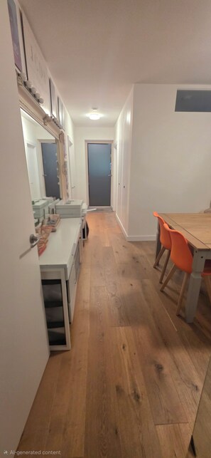 Shared Dormitory, 1 Bedroom | Private kitchen - Room-cozy Guest Room in Vibrant London w (London)