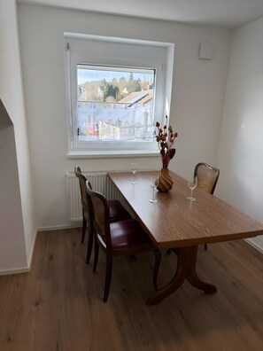 星評価なしの画像、3 / 16、ボタン