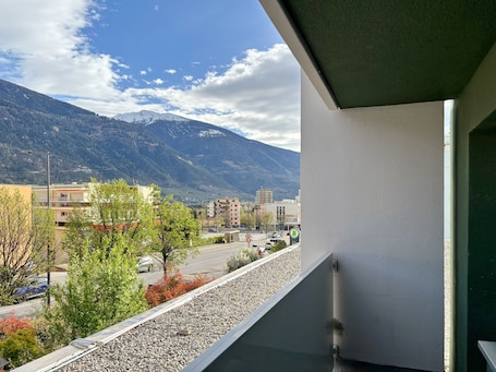 Property grounds. Nonanteneuf Sierre