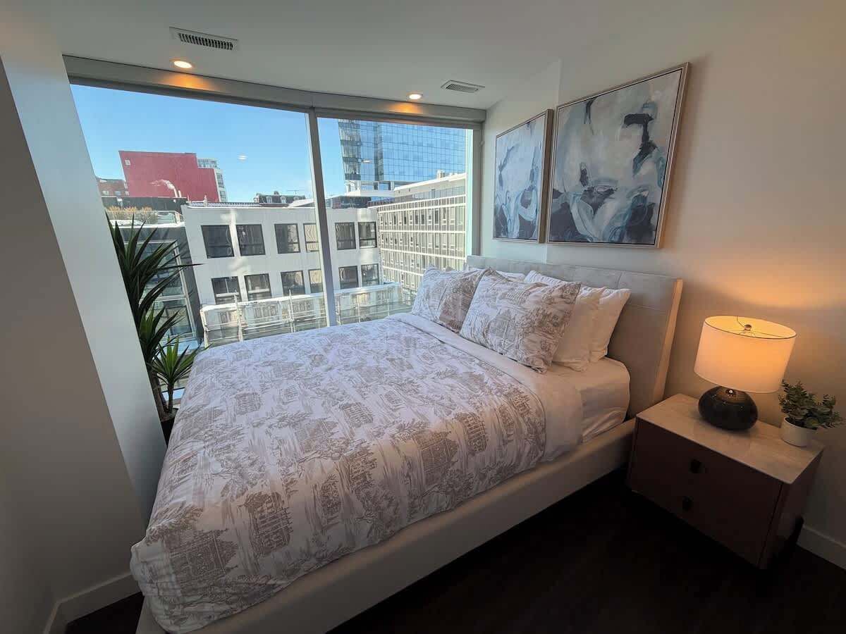 2 makuuhuonetta, silitysrauta/-lauta, Wi-Fi, vuodevaatteet