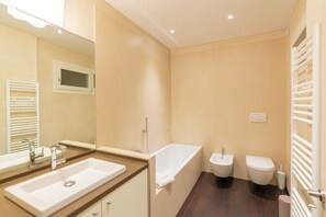 Bathroom - Residenza Rubiani con Vista Arena (Verona)