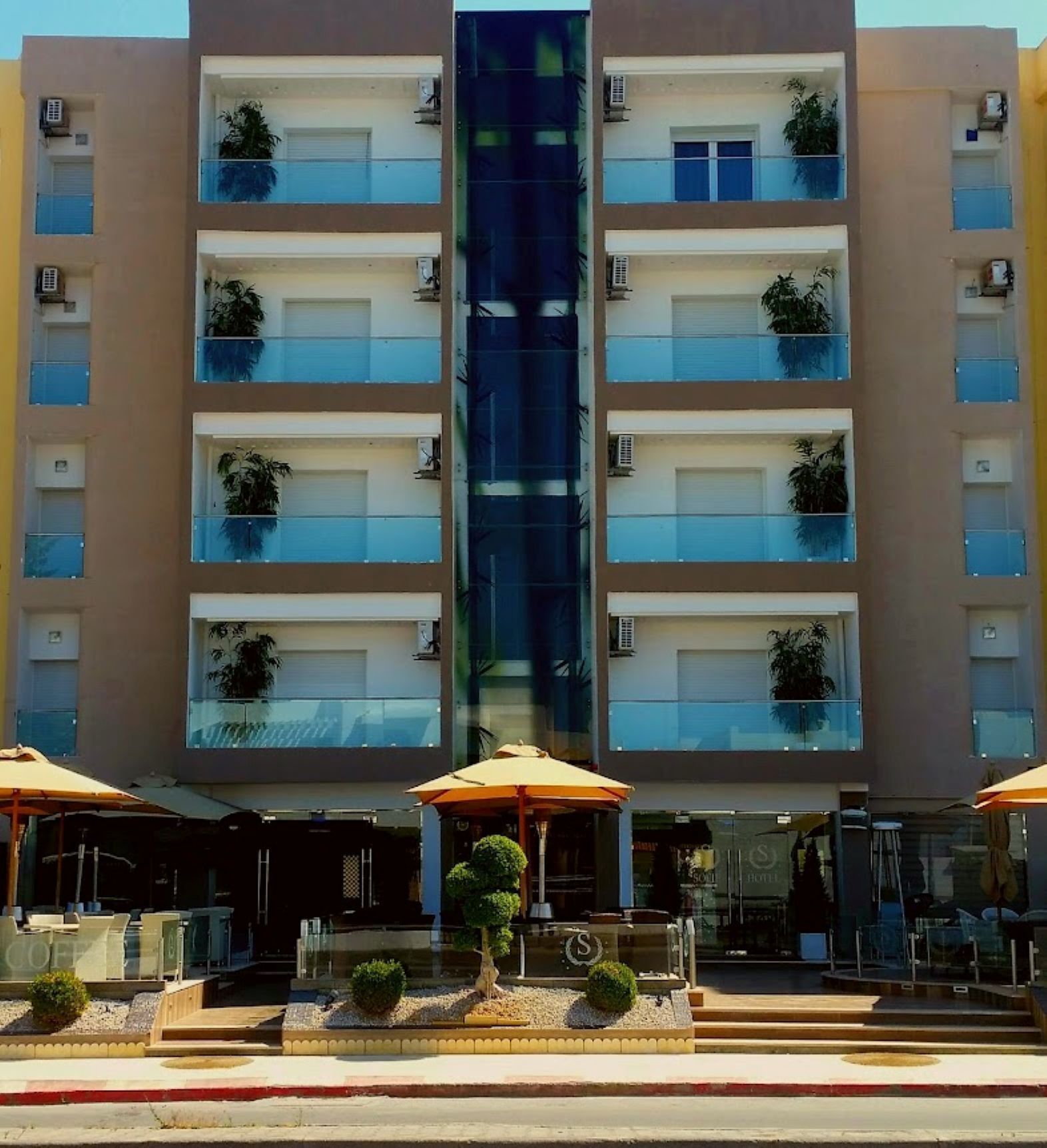 Facciata della struttura