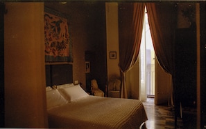 Unclassified image, 4 of 25, button - CASA FANZAGO (Napoli)