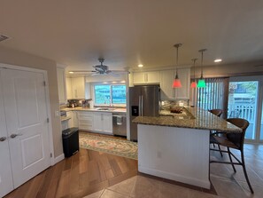 Fridge, microwave, oven, stovetop - Enjoy waterfront home on Charlotte Harbor. Available Winter '26/Spring '27 (Punta Gorda)