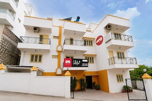 House | Exterior - Classic Irrum Manzil Metr Green Banjara (Hyderabad)
