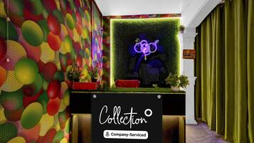 House | Reception