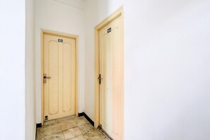 House | Interior - Collection O Irrum Manzil Metro Station (Hyderabad)