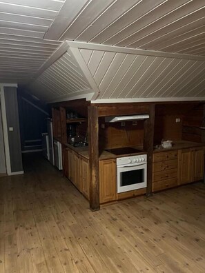 Imej tidak diklasifikasikan, 3 daripada 16, butang