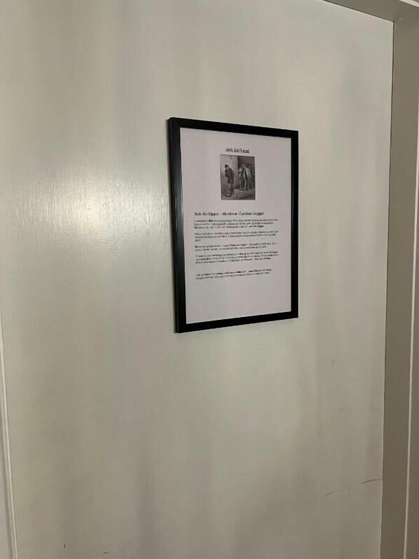 Imagen sin descripción, 1 de 16, botón