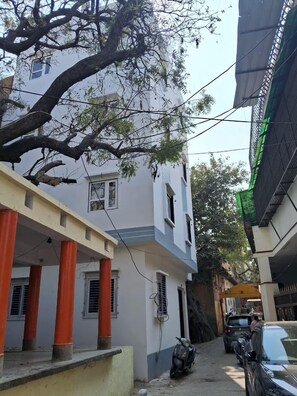 Façana frontal de l'allotjament