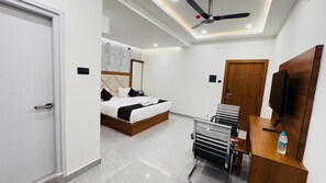 클래식 스위트, 발코니, 시내 전망