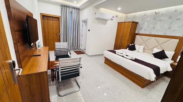 Deluxe-Doppelzimmer, Balkon, Stadtblick