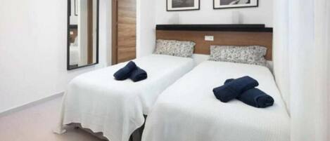1 bedroom, in-room safe, iron/ironing board, travel cot