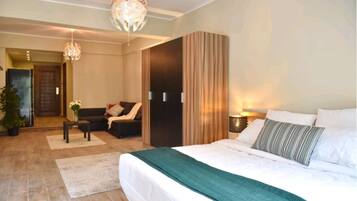 Comfort Studio | Minibar, WiFi (free), bed sheets
