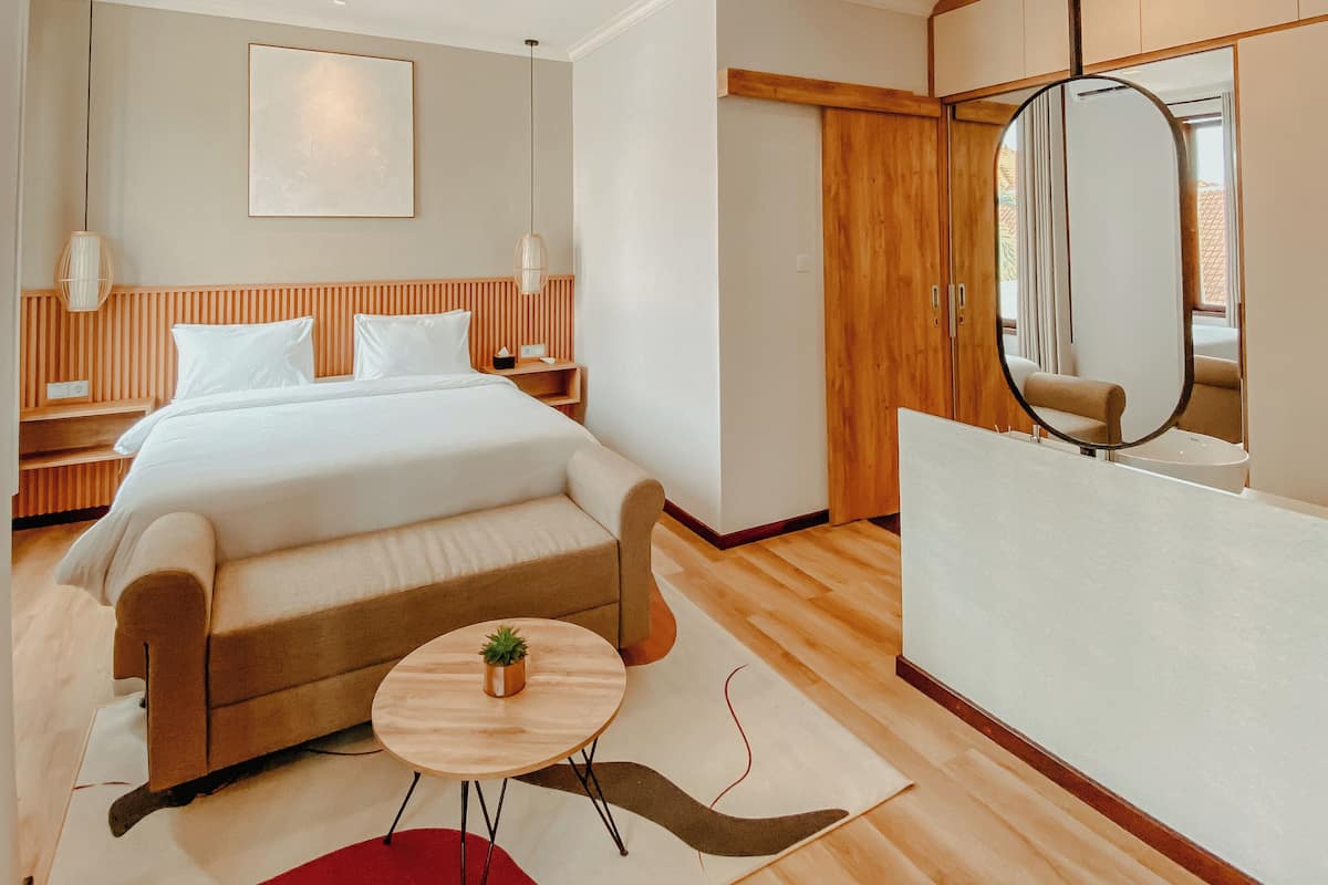 Familienvilla, Balkon, Poolblick