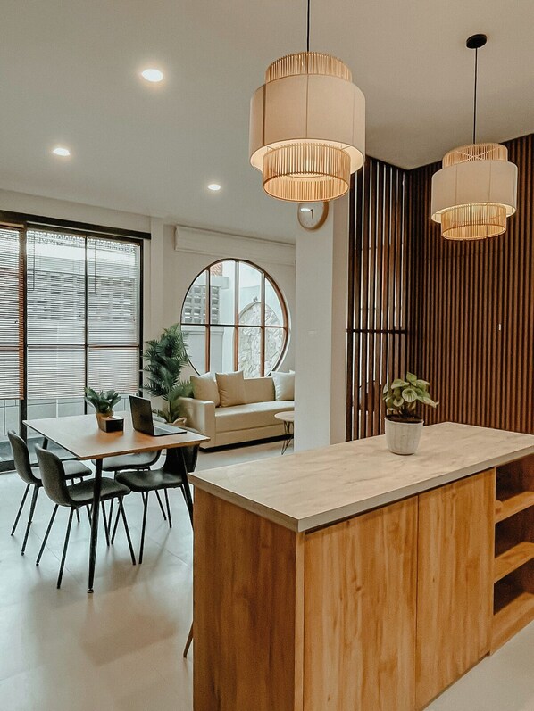 Family Villa, Balcony, Pool View | Dining room - The Maru House Seminyak (Seminyak)