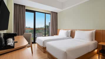 Privilege, Room, 2 Twin Beds, Balcony, Pool View