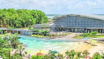 House, Smoking | 3 bilik tidur