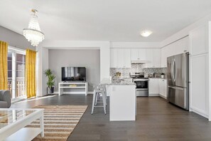 House, 3 Bedrooms, Balcony, City View | Interior - Modern House Steps From Dining, Shopping & Lakes (Aurora)