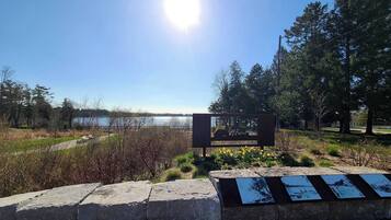 House, 3 Bedrooms, Balcony, City View | Property grounds