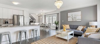 현대적인 집, 식사, 쇼핑 및 호수에서 몇 걸음 거리