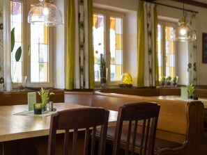 Ilmainen päivittäinen buffetaamiainen 