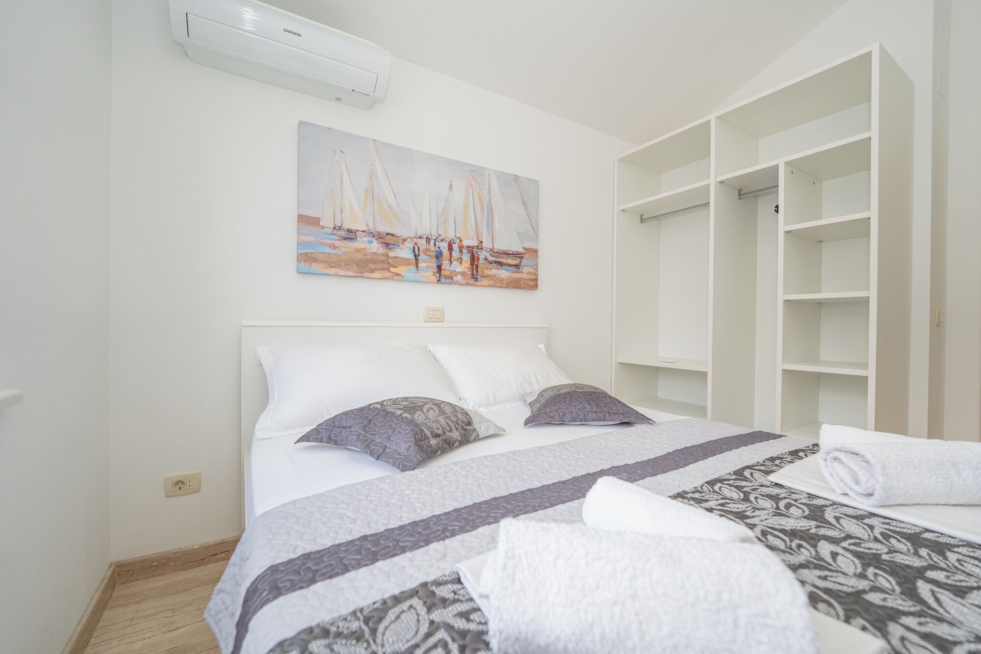 Wifi gratis y ropa de cama 