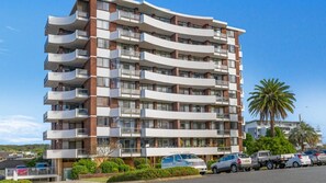 Exterior - Fountain Court 24: 2  BR, 1  BA Apartment in Port Macquarie, Sleeps 7 (Port Macquarie)