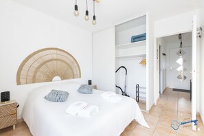 1 chambre, fer et planche à repasser, Wi-Fi, draps fournis
