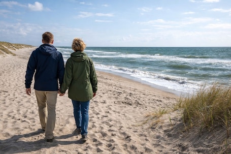 Una playa cerca. Rødhus Camping