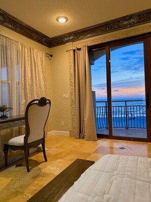 7 Schlafzimmer, Bügeleisen/Bügelbrett, Reisekinderbett, WLAN