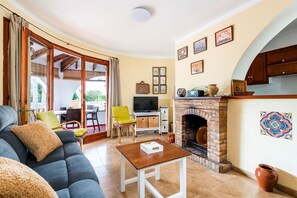 Fernseher, Kamin