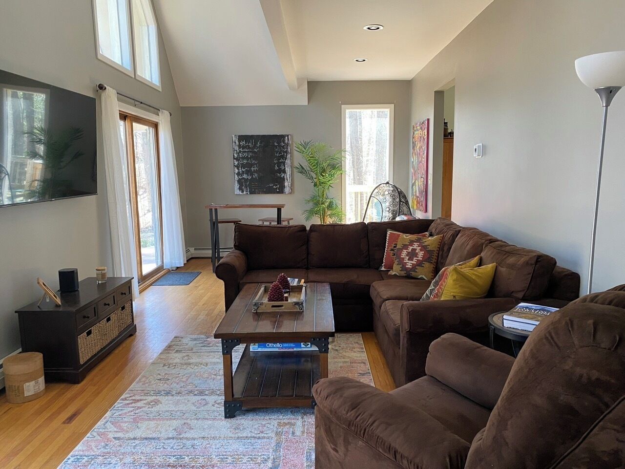 Télévision, cheminée