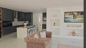 Imej tidak diklasifikasikan, 4 daripada 29, butang