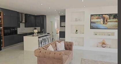 The View Luxury Guest House