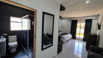 Presidential Double Room, Garden View | Free WiFi, bed sheets