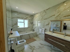 Presidential Double Room, Garden View