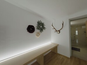 Shower, hair dryer, towels, soap - Dengg down town studios (Innsbruck)