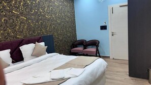 صورة غير مصنفة، 2 من 7، زرّ