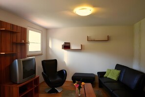 TV, stereo