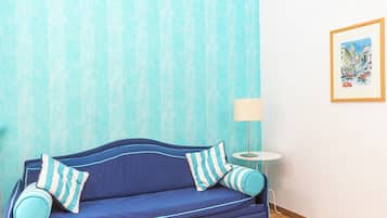 Classic-Apartment | Zimmersafe, Schreibtisch, laptopgeeigneter Arbeitsplatz