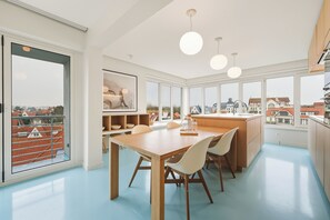 Dining - Stunning luxury flat 250 metres from the beach (De Haan)