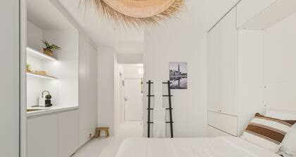 Stunning luxury flat 250 metres from the beach