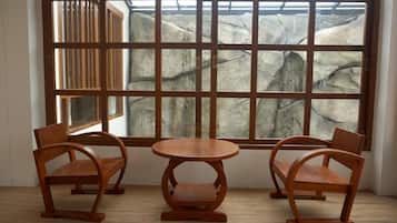 Comfort Triple Room, Non Smoking | Interior